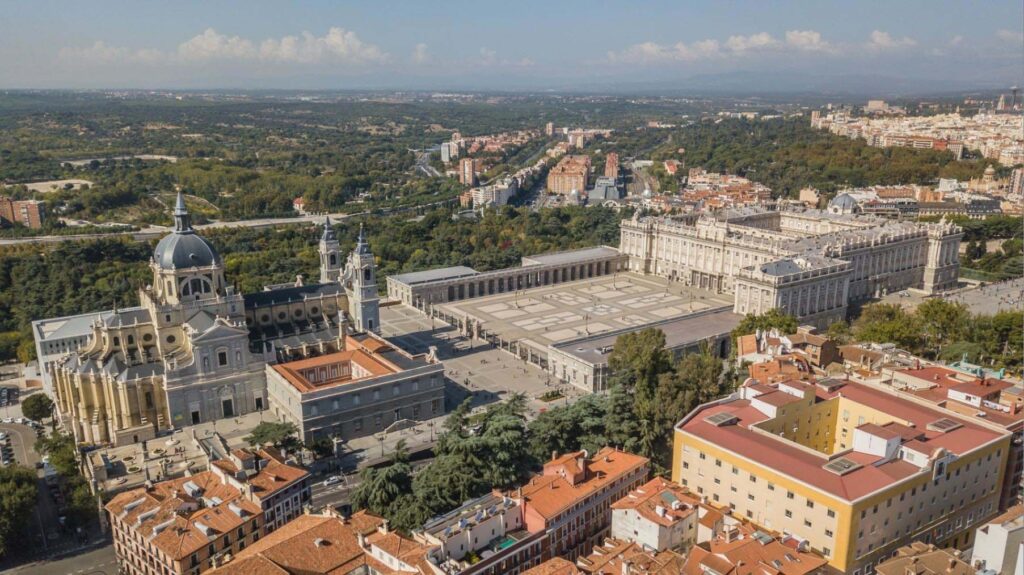 palacio real de madrid desde el aire 2