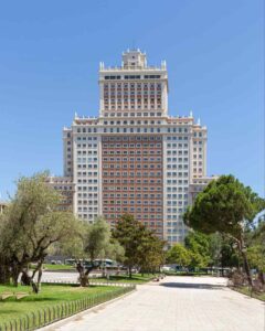 plaza españa de madrid-min